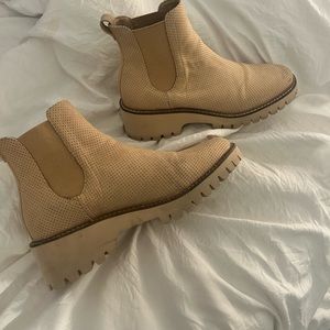 Coconuts by Matisse Boots